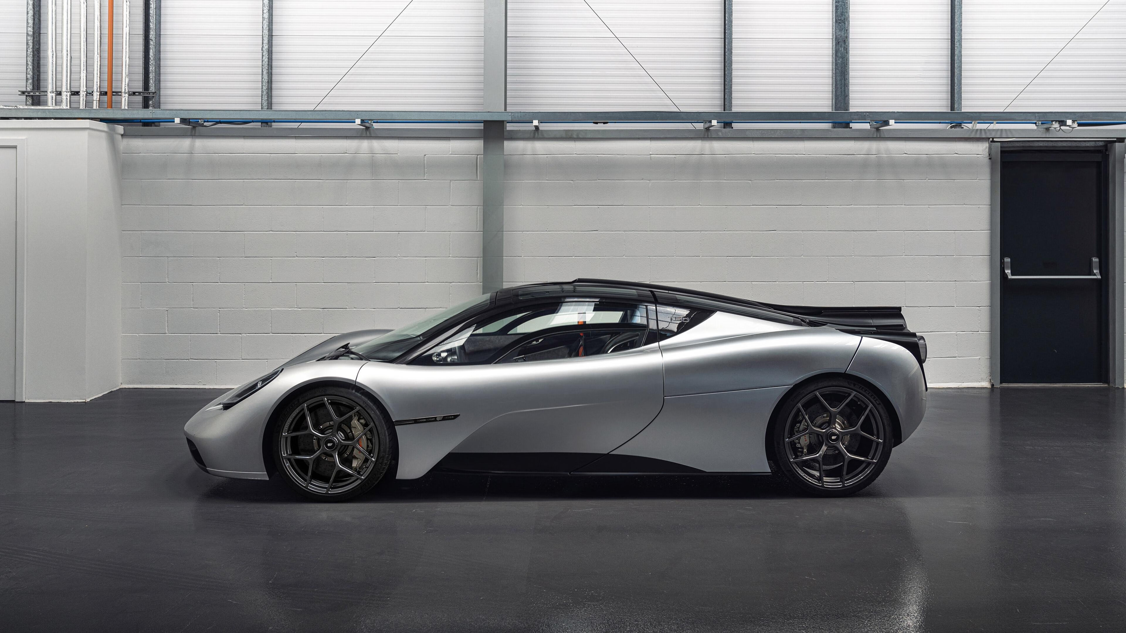 南斯拉夫队在欧预赛比赛中遭遇阻碍,再战淘汰赛,南斯拉夫被禁赛